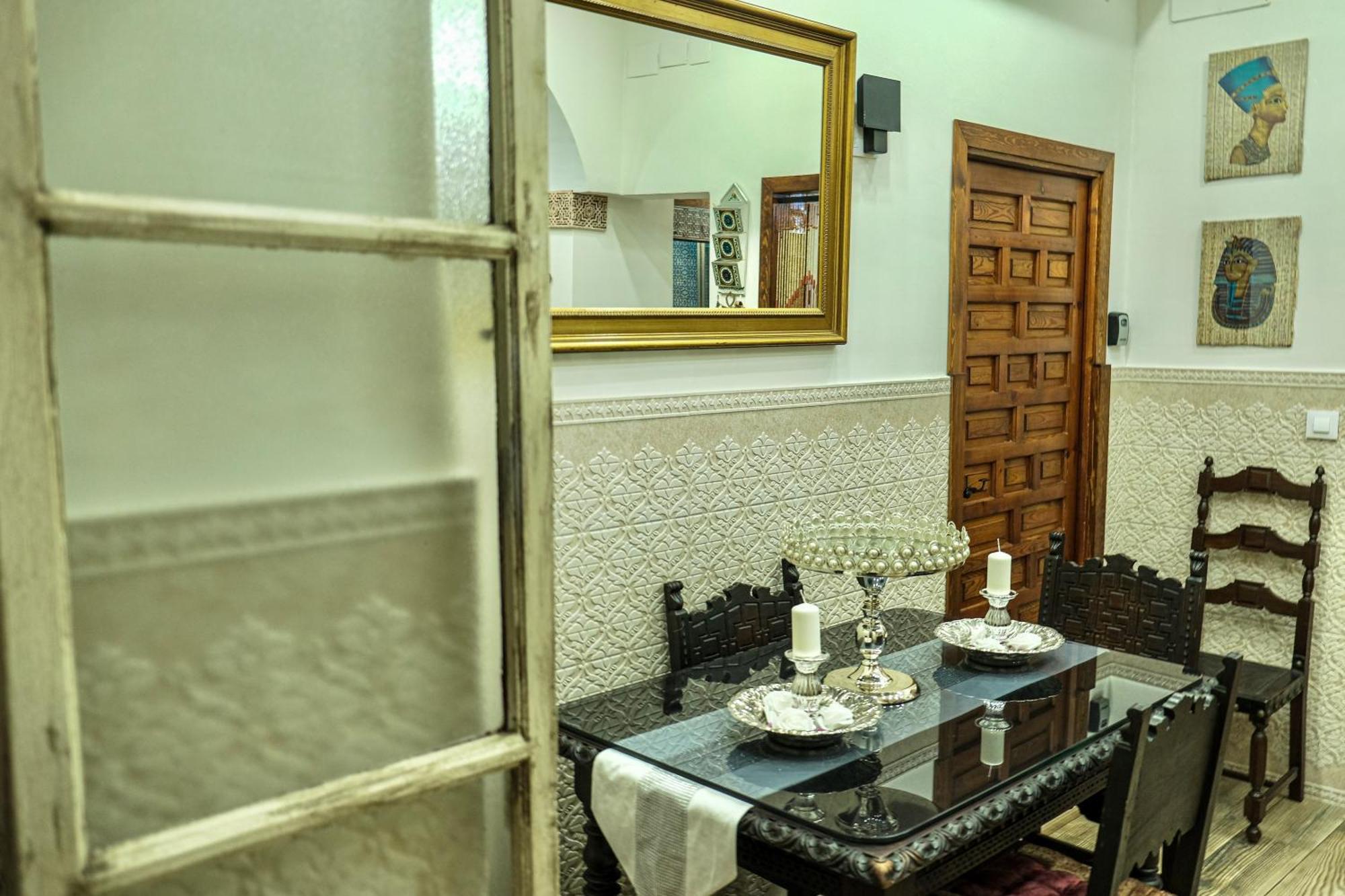 Casa De La Juderia Dona Pilar Apartment Sevilla Bagian luar foto